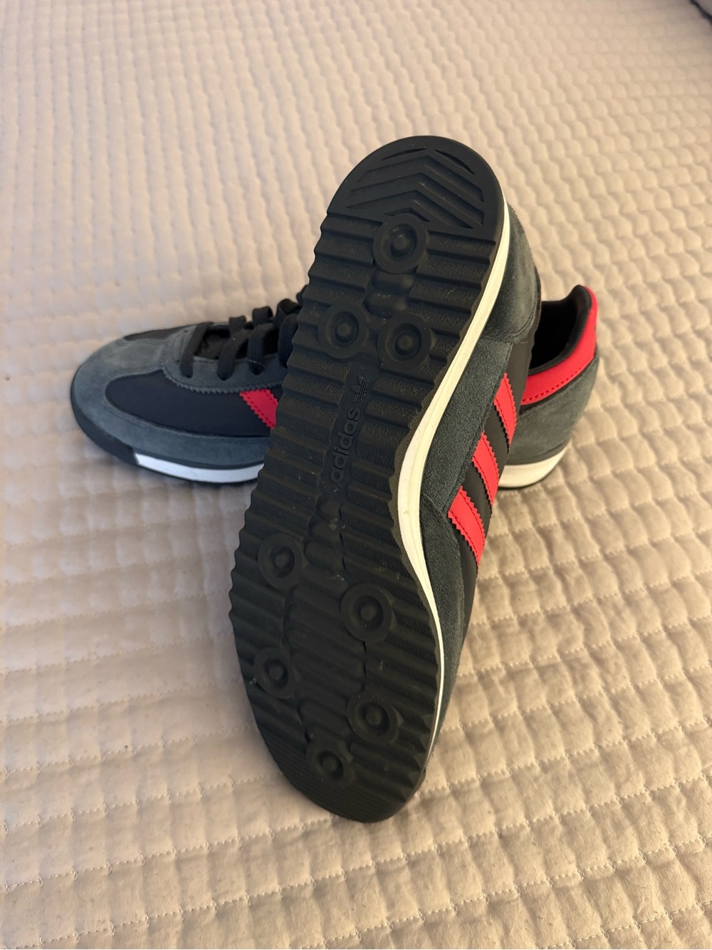 adidas SL-72 Men’s Gray and Red Retro Sneakers - Picture 7 of 7
